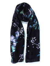 Sciarpa stola nera in pura seta raso stampata BARBERA